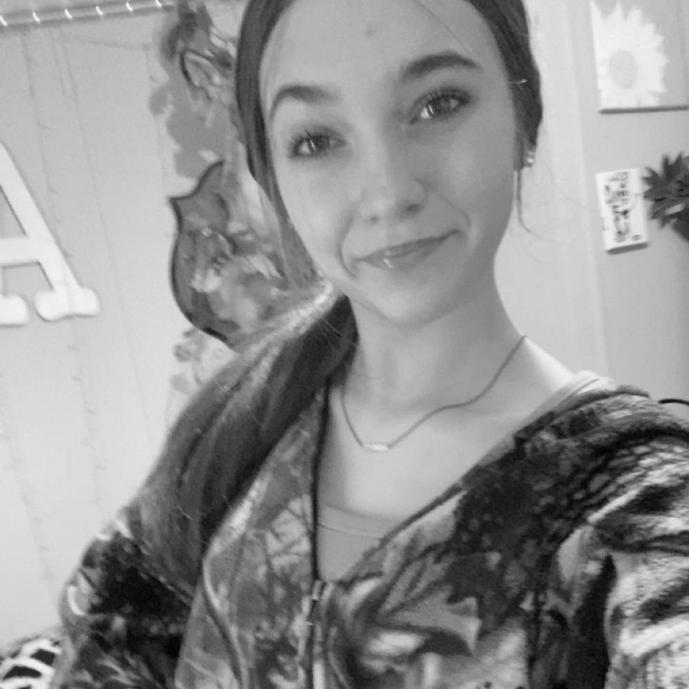 Meet your Posher, Amel